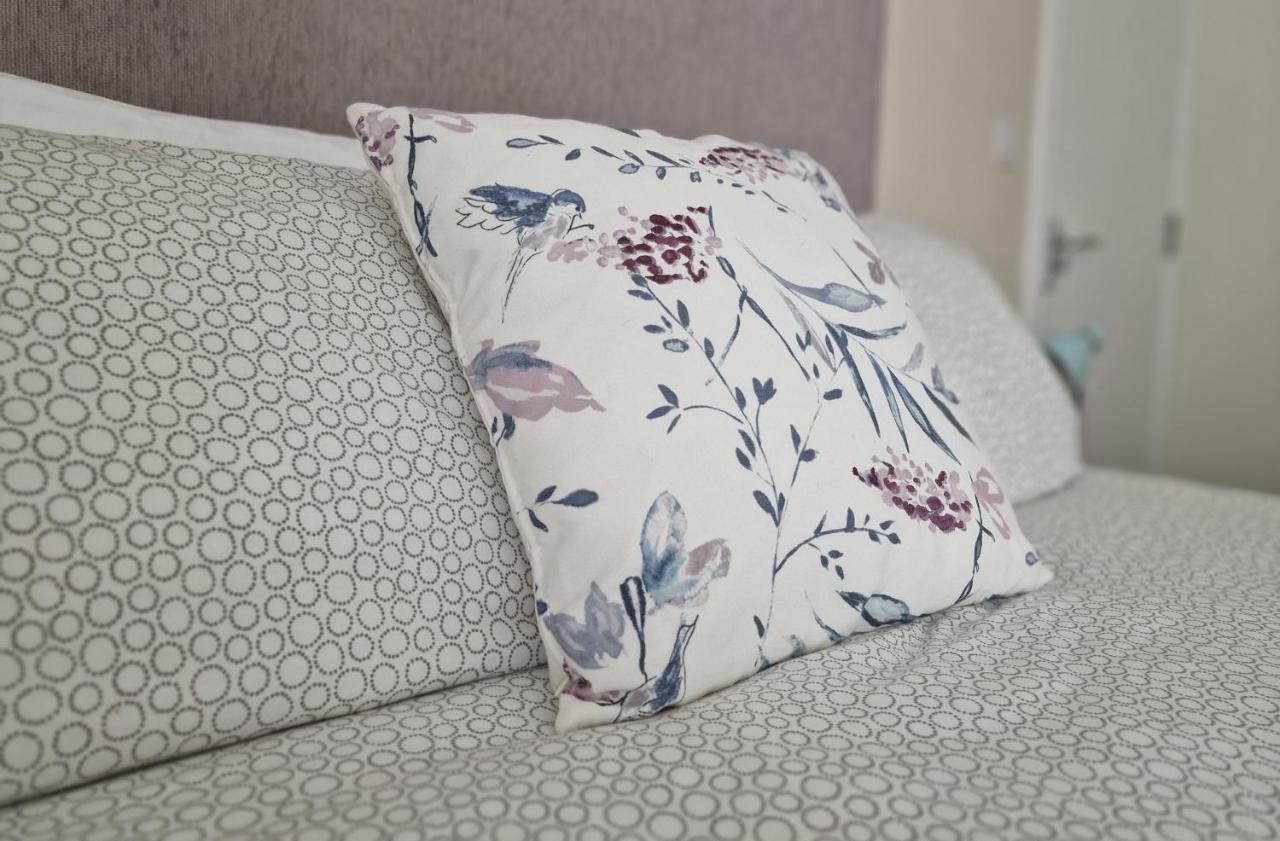 חלנדודנו Breeze B&B מראה חיצוני תמונה
