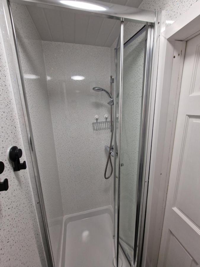 חלנדודנו Breeze B&B מראה חיצוני תמונה